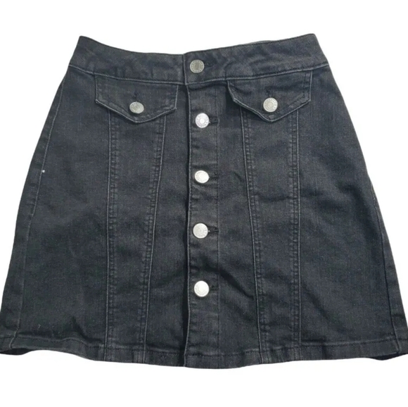 Garage black stretch denim button front miniskirt in size medium - Picture 7 of 12